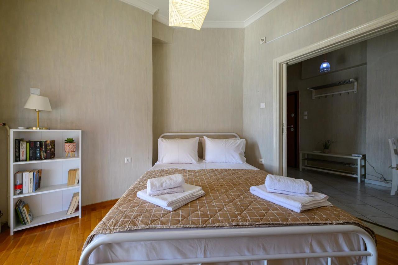 Appartement Roubini 52 à Kalamata Extérieur photo
